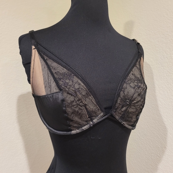 🍒NWT🍒 VS  VERY SEXY UNLINED PLUNGE STRAPPY BRA - Picture 2 of 8
